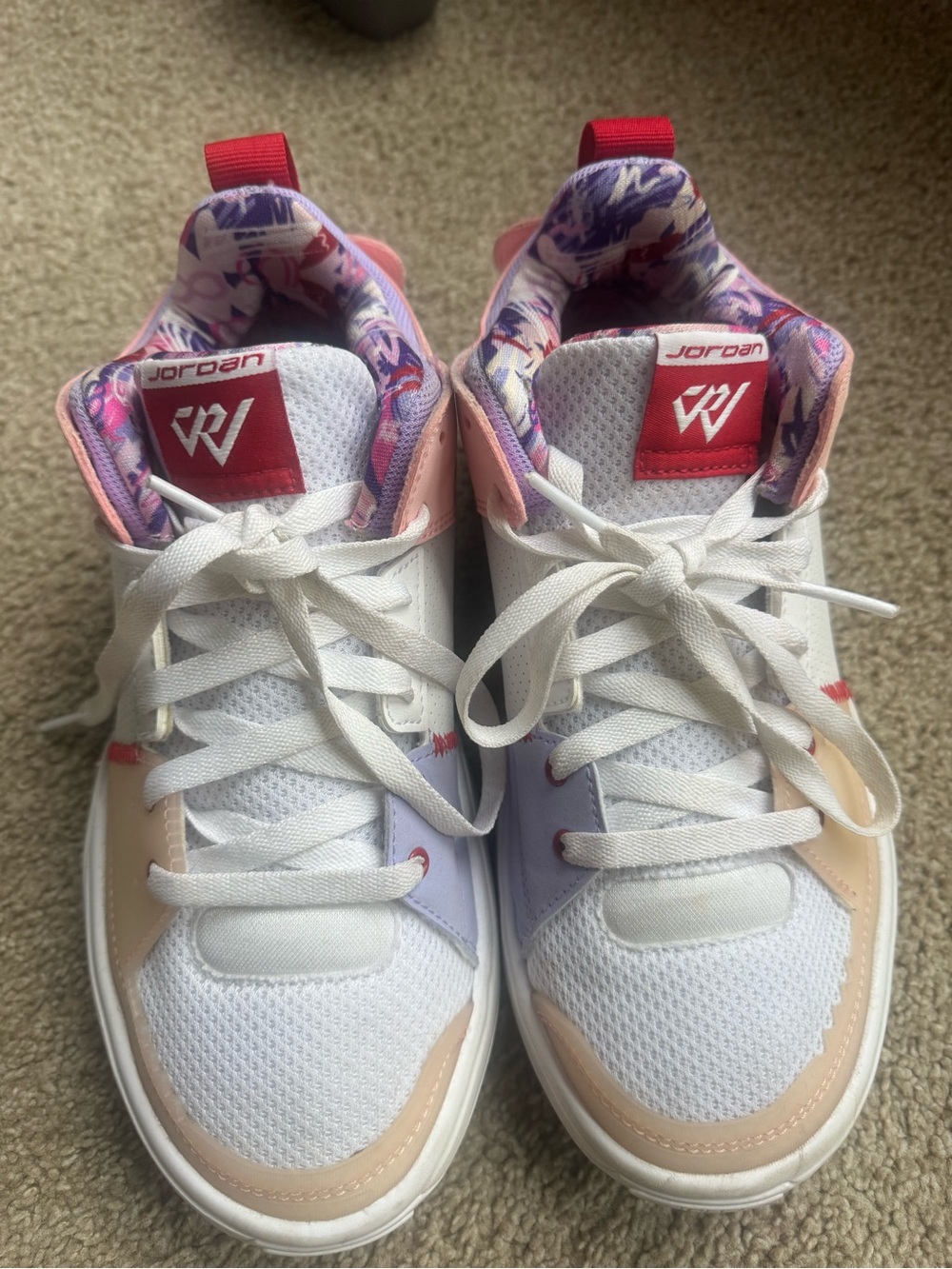 Jordan Women’s White Pink Lavender Low-Top Sneakers womens 7.5 like new